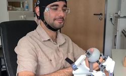Tıp öğrencisinin ürettiği giyilebilir mobil el dış iskeleti, kısmi felçlilerin hayat kalitesini artıracak