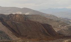 Erzincan'daki toprak kayması sonrası Fırat Nehri'nden numuneler alındı! Son durumu bakanlık açıkladı