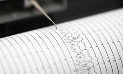 Türkiye beşik gibi sallanmaya devam ediyor... Peş peşe korkutan depremler