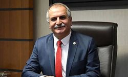 Eski milletvekili Ahmet Çelik, kardeşi tarafından bıçaklandı! Sağlık durumu ağır