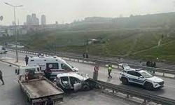 Esenyurt'ta sürücü kursu aracının karıştığı kazada eğitmen öldü, 2 kişi yaralandı
