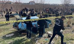 Konya’da otomobil durağa daldı: 4 ölü!