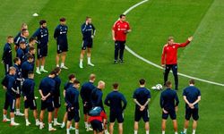 Rusya - Paraguay maçı terör saldırısı nedeniyle iptal edildi
