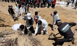 Şifa Hastanesi'nde 3. toplu mezar: 49 ceset çıkarıldı