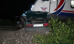 Malatya'da kahreden kaza: Otomobiliyle trenin altında kalan 17 yaşındaki sürücü hayatını kaybetti