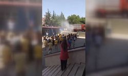 Adana’da itfaiye, sıcaktan yanan öğrencilere karadan müdahale etti