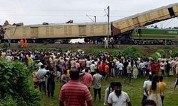 Tren kazası: Çok sayıda ölü ve yaralı var