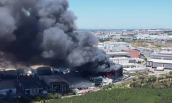 Tuzla’da bir fabrikada yangın çıktı
