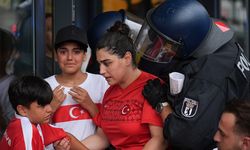 Alman polisi Türk taraftarları gözaltına aldı