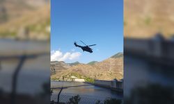 Orman yangınına müdahale eden helikopter düştü!