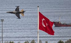 İstanbul'da SOLOTÜRK gösterisi nefesleri kesti!