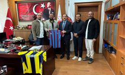 Dev maç öncesi Salihli Fenerbahçeliler Derneği, Salihli Cumhuriyet Başsavcısı Orhan Al’ı ziyaret etti