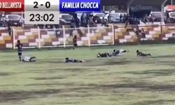 Futbol maçında sahaya yıldırım düştü! Bir anda yere yığıldılar