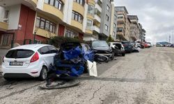 Ankara'da hafriyat kamyonu 11 araca çarparak devrildi