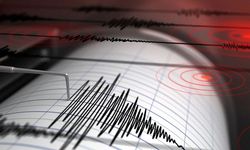 Ege'de korkutan deprem fırtınası! Çevre illerden de hissedildi