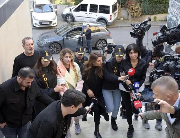 Bahar Candan'ın suç lideri olduğu düşünülen kişiden para aldığı görüntüler ortaya çıktı