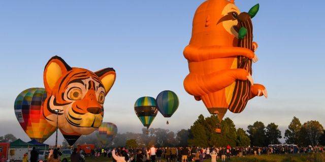 Yeni Zelanda’da uçan balon festivali