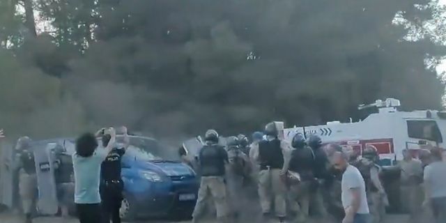 Akbelen'de jandarmaya mukavemete 2 gözaltı: Alana izinsiz olarak 'seyyar tuvalet' sokmaya çalıştılar!