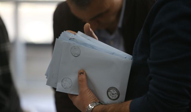 İstanbul’da sandıklar kapandı, oy sayımı başladı
