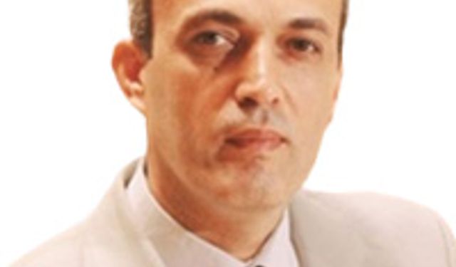Yüksek Öğretim Kurulu (YÖK) üyesi Prof. Dr. Derviş Karaboğa kimdir?