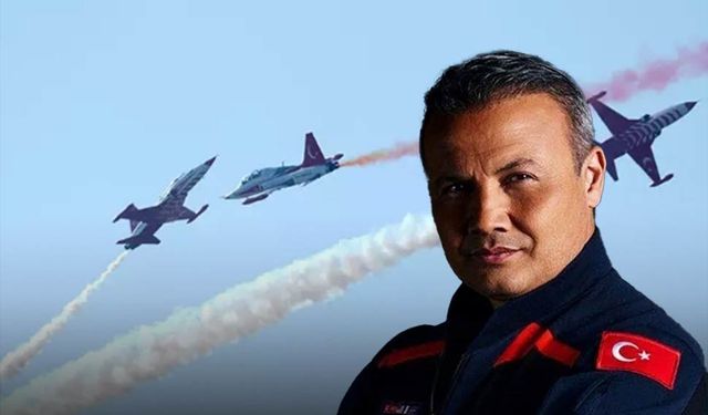 TEKNOFEST'e damga vurdu! Alper Gezeravcı'dan F-16 uçağı ile gösteri uçuşu