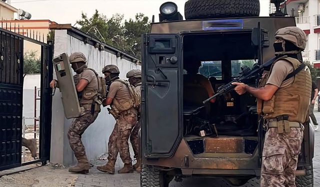 Terör örgütü PKK/KCK'ya ağır darbe: 21 kişi gözaltına alındı