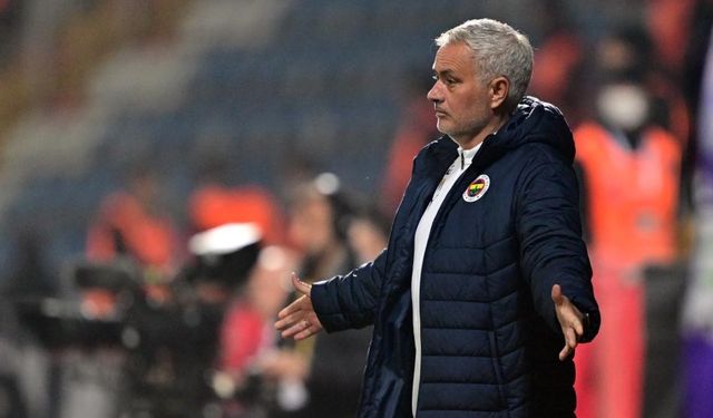 Mourinho'dan olay yaratacak sözler: Ödül töreninde Türk futbolu hakkında konuştu