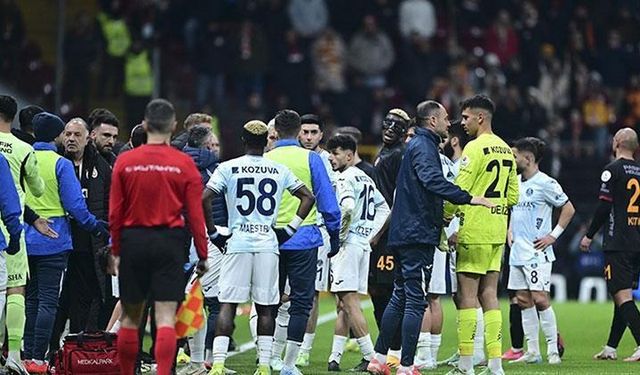 TFF kararını verdi: Galatasaray maçında sahadan çekilen Adana Demirspor'a büyük şok!