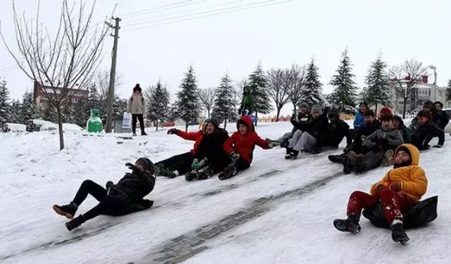 Kocaeli’nde bugün okullar tatil mi? 12 Şubat 2025 Kocaeli Valiliği'nden kar tatili açıklaması geldi mi?