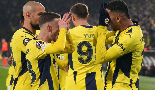 Fenerbahçe evinde Anderlecht'i dağıttı: Son 16 için avantajı kaptı