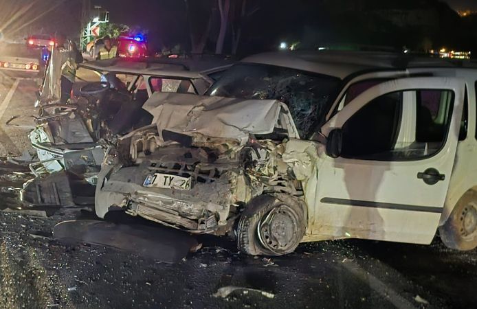 Şanlıurfa'da trafik kazası: 1 kişi öldü, 4 kişi yaralandı