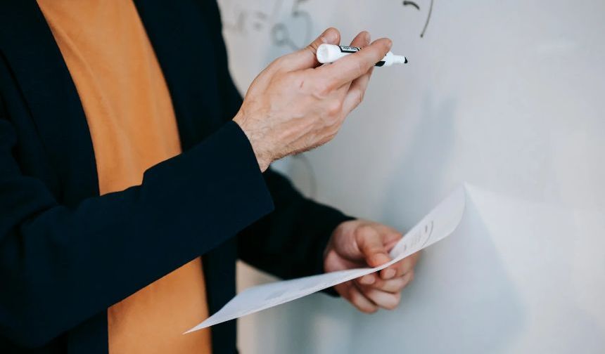 Yüz yüze seminer kararı, öğretmenleri isyan ettirdi! Ara tatil zehir oldu