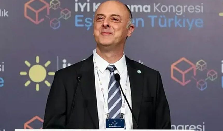 İYİ Partili milletvekili Ümit Özlale istifa etti!