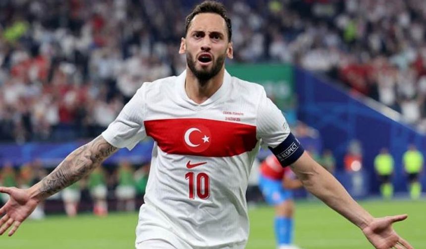 FIFA Futbol Ödülleri'nin adayları açıklandı! Hakan Çalhanoğlu da listeye girdi