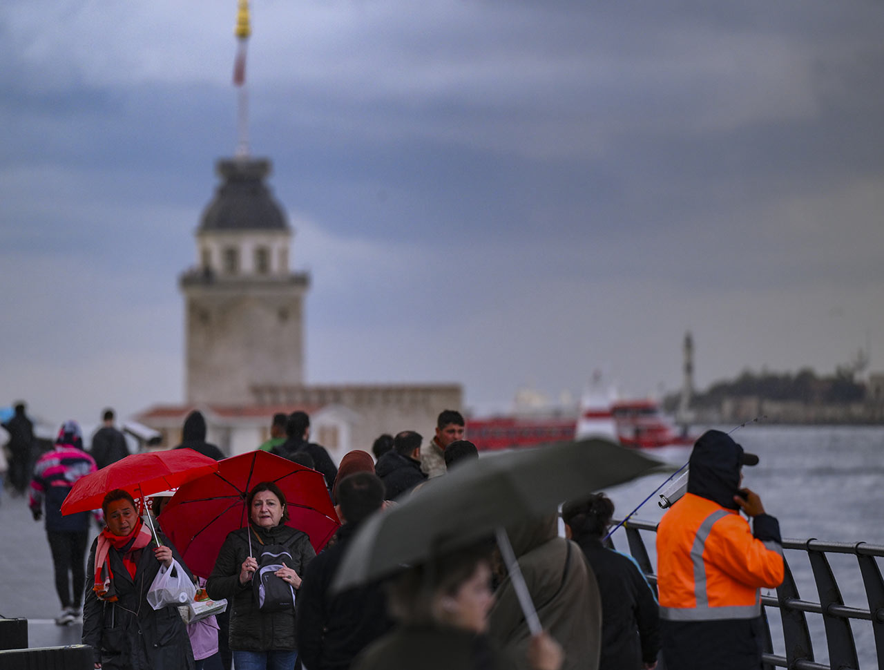 istanbul_yagmur_geliyor_kapali_hava_24112023_aa7