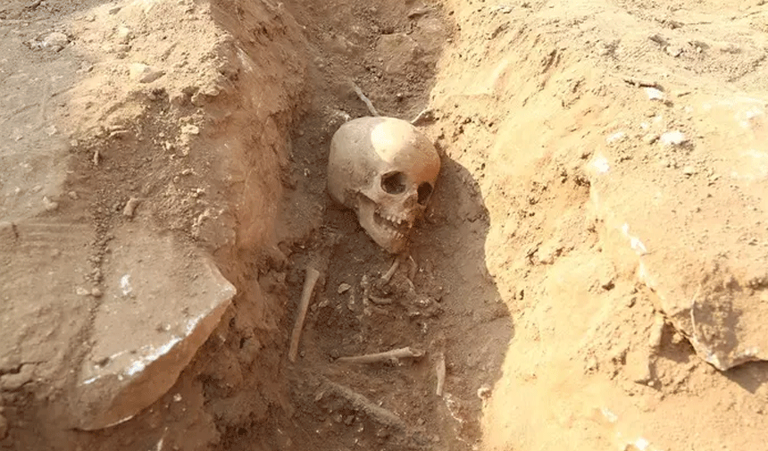 Diyarbakır'daki eski taş ocağında korkutan görüntü! 54 çocuğa ait mezarlık bulundu