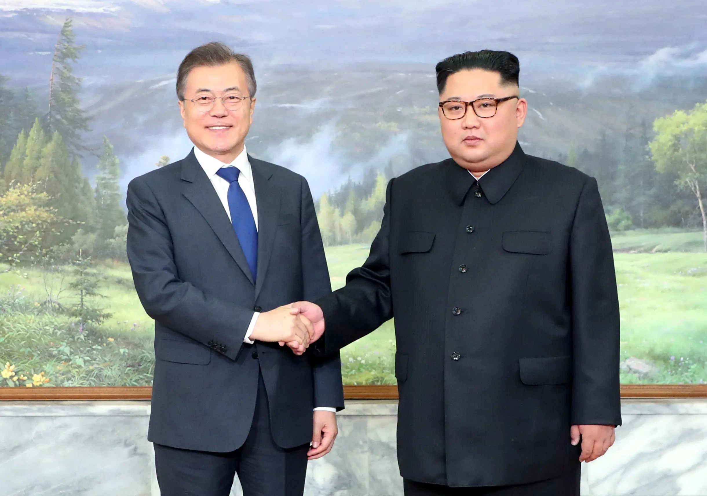 Moon Jae In Kim Jong Un 06012024 3