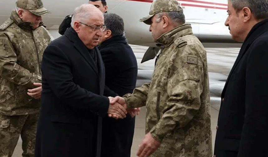 Milli Savunma Bakanı Güler ve komutanlar sınıra geldi