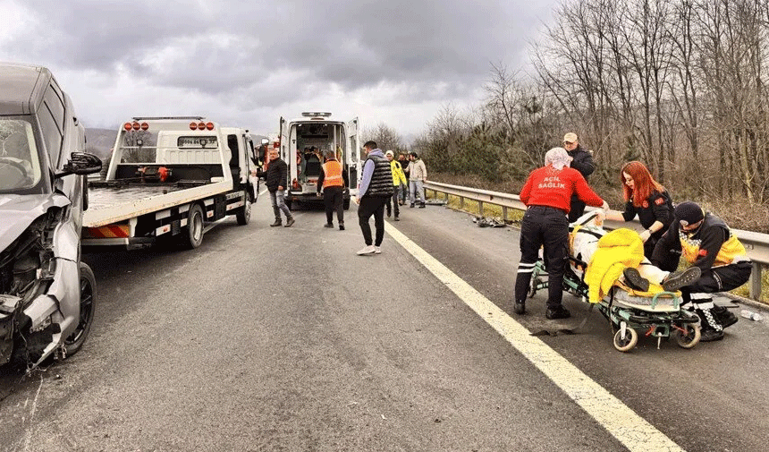Anadolu Otoyolu’nda feci kaza! 3 kişi öldü 2 kişi yaralandı