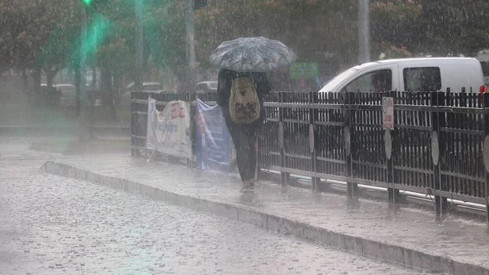 Bugun Hava Nasıl Olacak? Meteorolojiden Turuncu Kodlu Uyarı Geldi 13 Şubat 2024 4