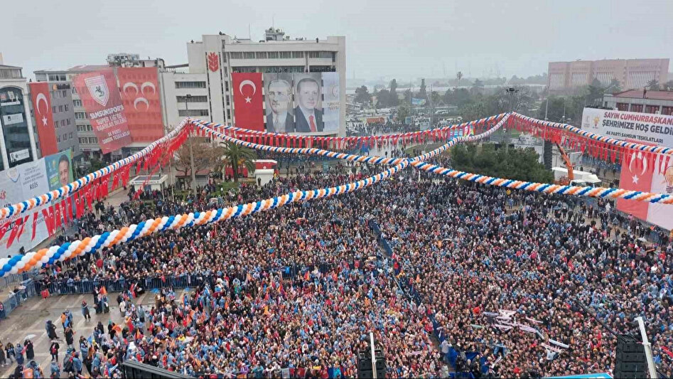 Cumhurbaskani Erdogan Samsunda Vatandaslara Seslendi Bizimle Yarisacak Kimse Yok 15Subat2024