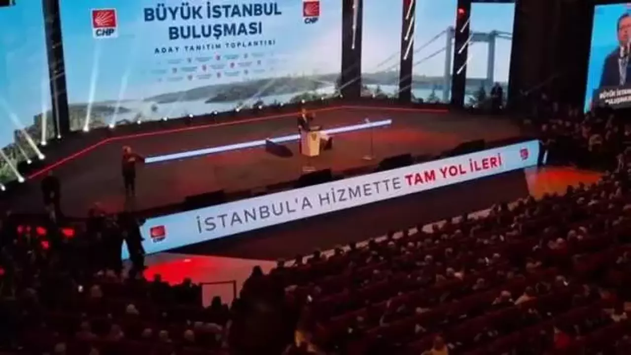 Ekrem Imamoglu Protesto Istanbul Aday Tanitim Toplantisi 13Subat 2024 6
