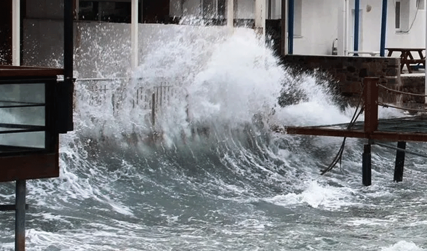 Meteoroloji'den Ege Denizi'ne şiddetli fırtına uyarısı