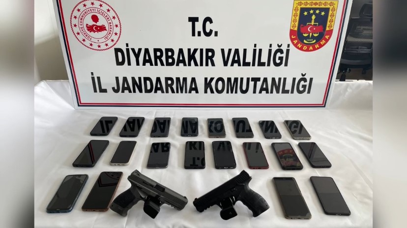 Diyarbakir Jandarma Avukatlara Operasyon 01052024 Iha (4)