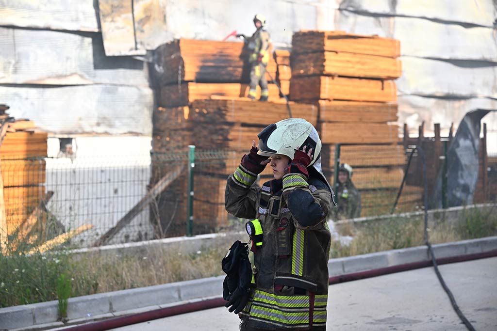 Ankara Palet Fabrikasi Yangini 23062024 Aa (14)