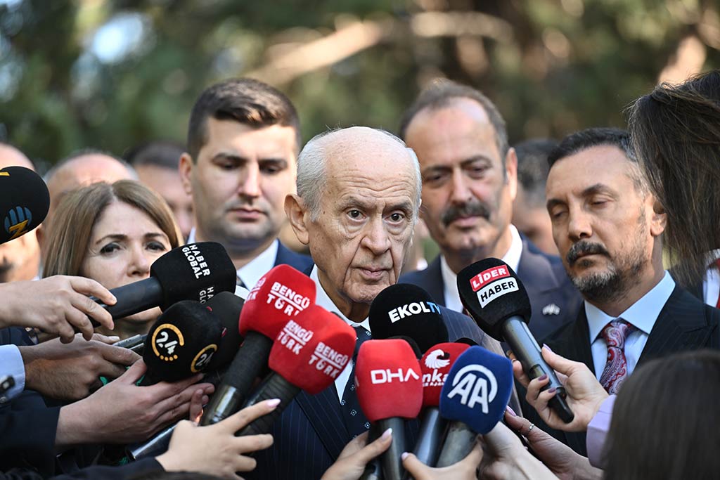 Devlet Bahceli Alparslan Turkes Mezarligi 16062024 Aa (10)