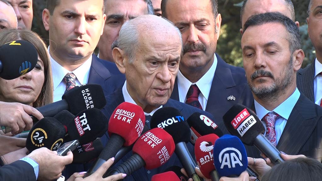 Devlet Bahceli Alparslan Turkes Mezarligi 16062024 Iha (1)