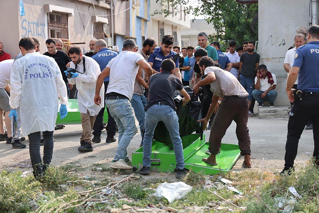 Hatay Karisini Ve Ailesini Oldurdu 24062024 Iha5