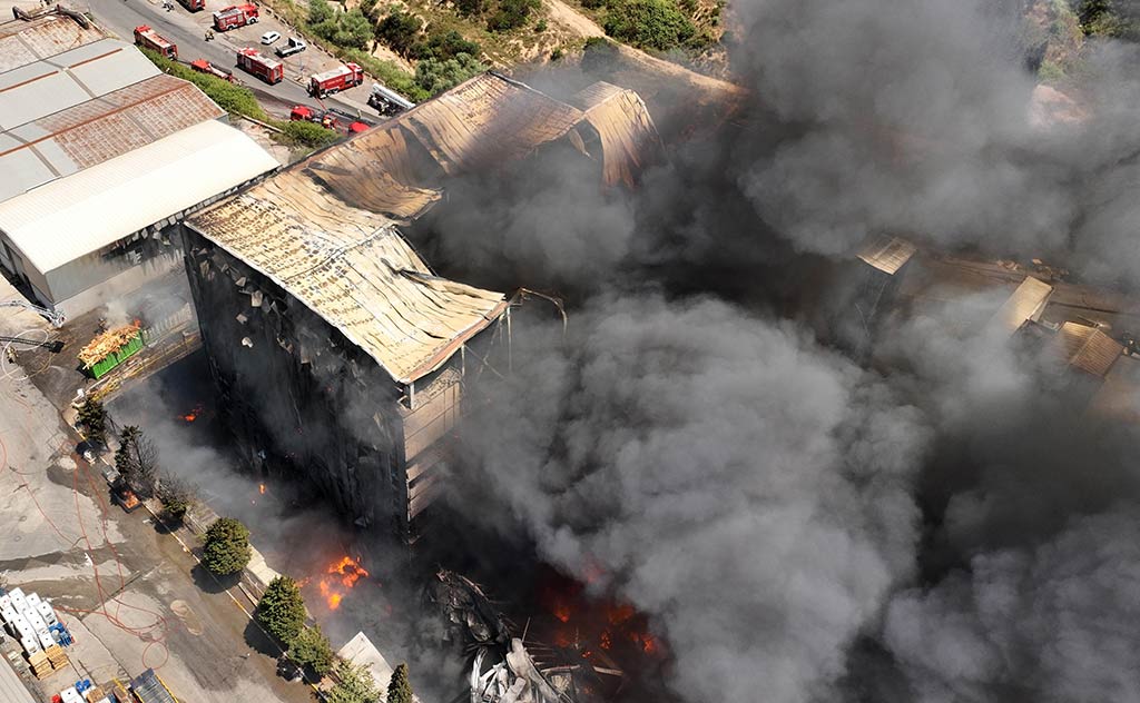 Tuzla Fabrika Yangini Ormana Sicradi 180620024 Aa (6)