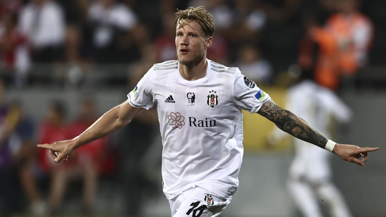 Fenerbahcede Wout Weghorst Surprizi Bbrl